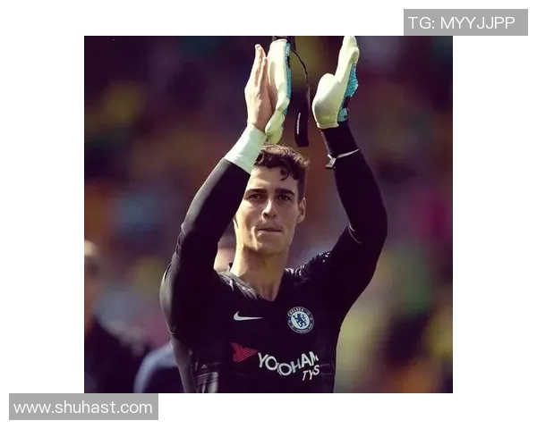 足球明星时尚风采展现各类球衣与个人服饰的精彩瞬间